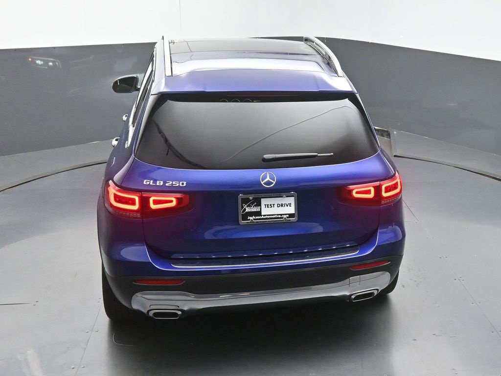 Used 2021 Mercedes-Benz GLB 250 w/ Premium Package image 48