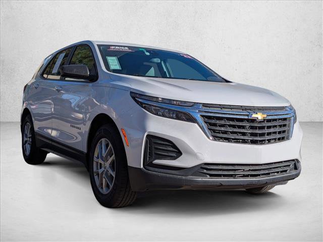 Used 2022 Chevrolet Equinox LS w/ LS Convenience Package image 3
