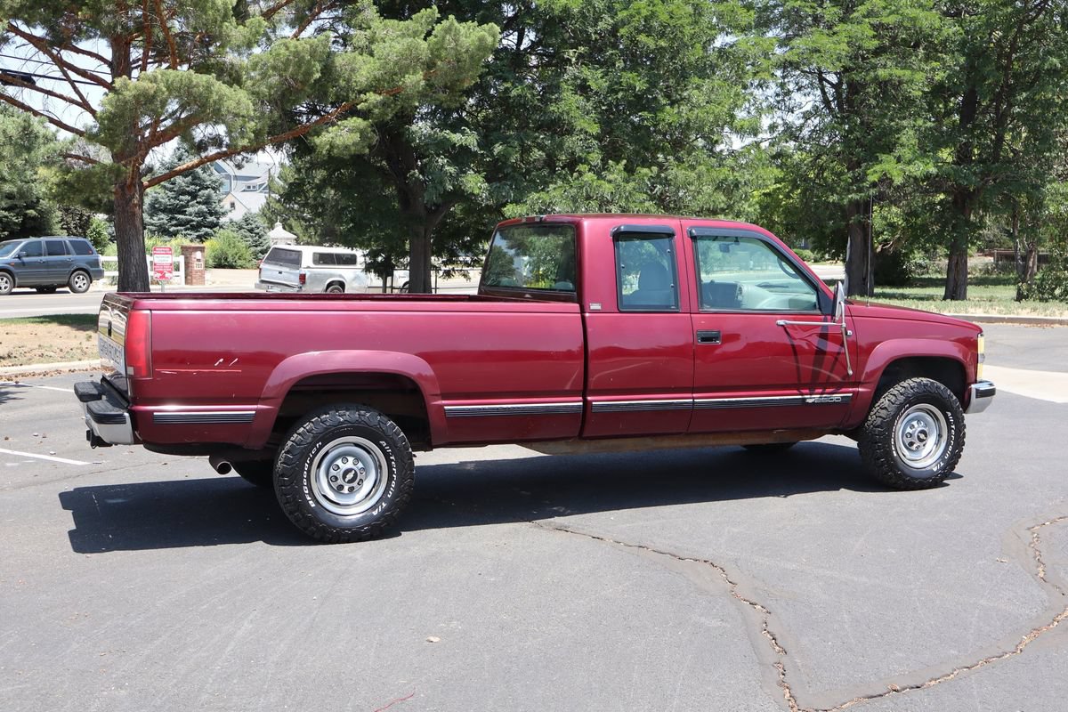 Used 1995 Chevrolet Silverado 2500 4x4 Extended Cab image 4
