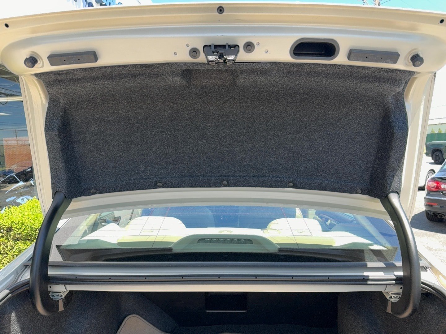 Used 2011 Buick Lucerne CXL FWD image 25