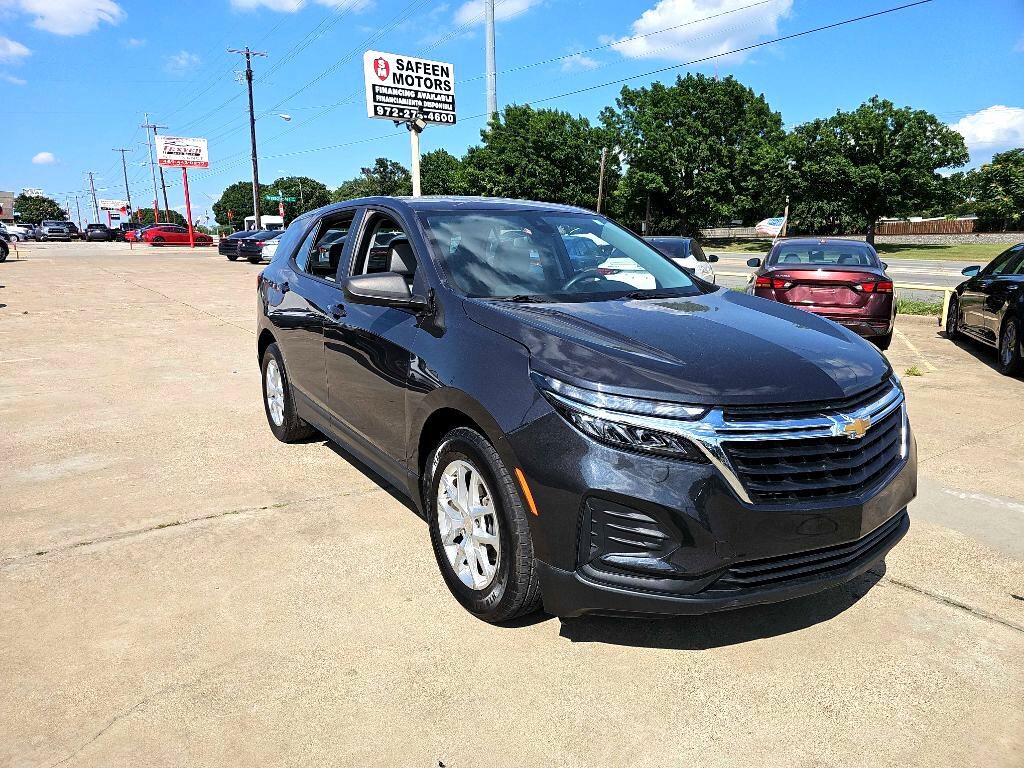 Used 2022 Chevrolet Equinox LS image 1