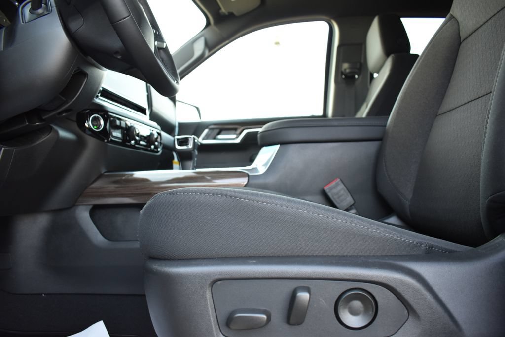 New 2026 Chevrolet Silverado 1500 RST AWD/4WD image 8