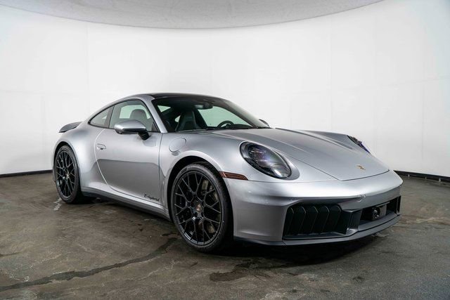 Used 2025 Porsche 911 Carrera GTS image 2