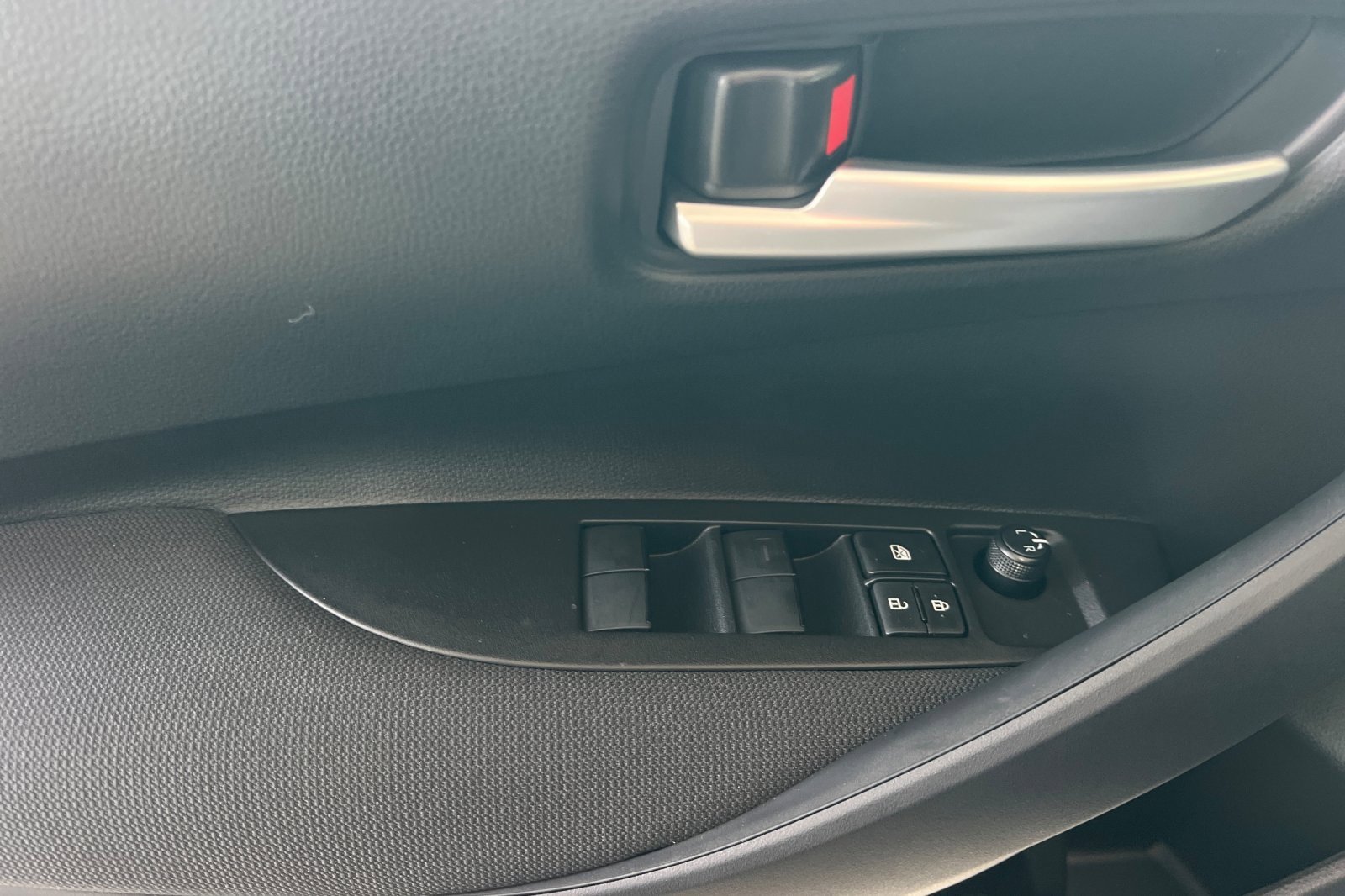 New 2026 Toyota Corolla SE w/ SE Premium Package image 8