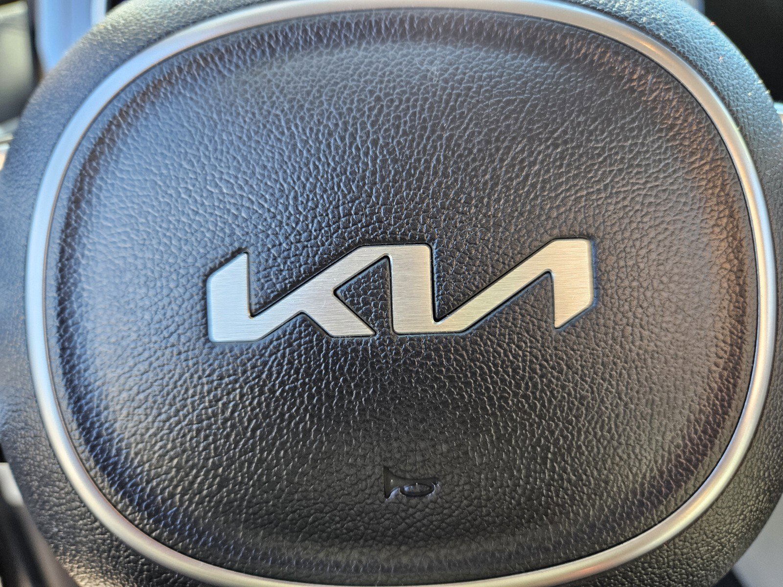 Used 2022 Kia Carnival SX image 27