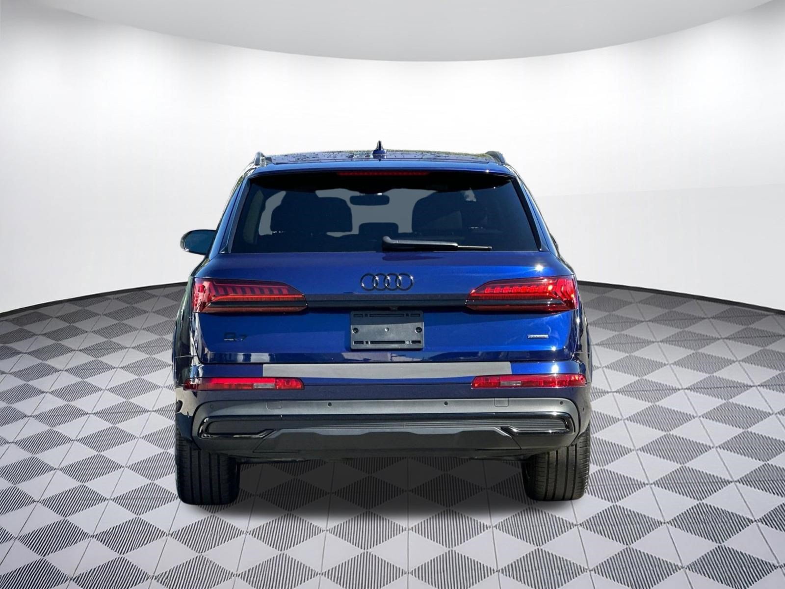 Used 2023 Audi Q7 2.0T Premium Plus w/ Premium Plus Package AWD/4WD image 10