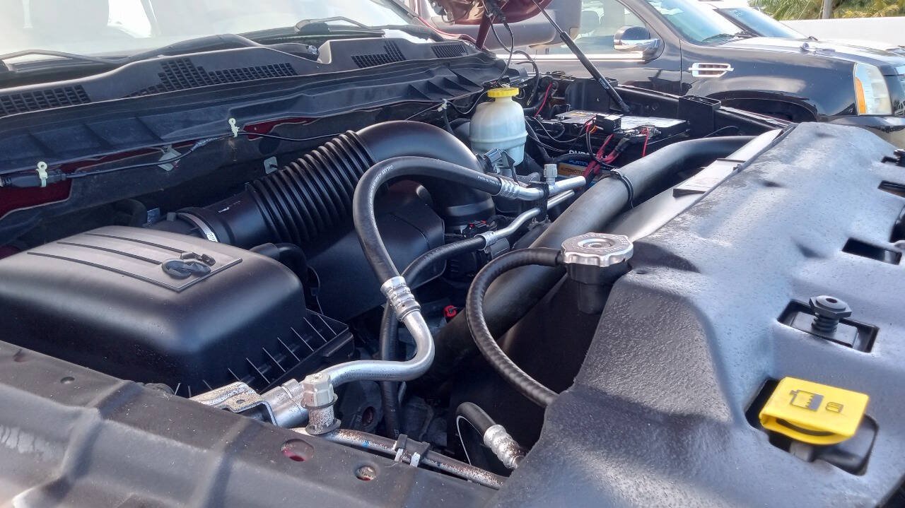 Used 2018 RAM 1500 Express w/ Express Value Package AWD/4WD image 19