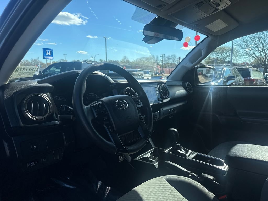 Used 2020 Toyota Tacoma SR AWD/4WD image 23