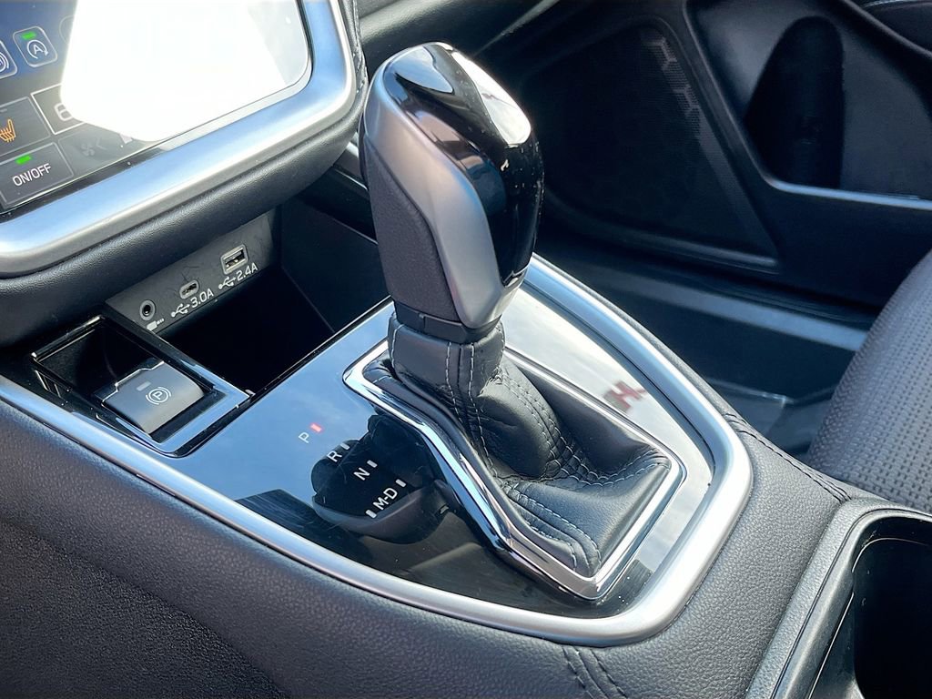 Used 2024 Subaru Outback Premium image 16