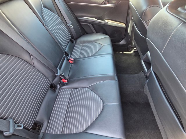 Used 2023 Toyota Camry SE w/ Blackout Package (TMS) image 18