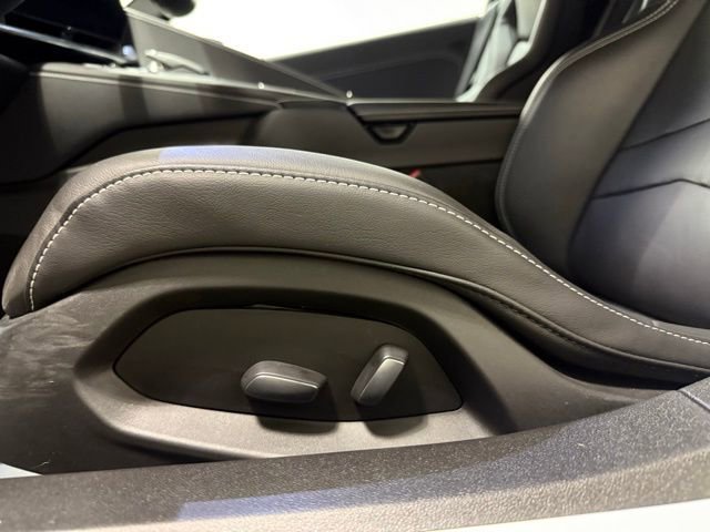 Used 2023 Chevrolet Corvette Stingray Coupe w/ Z51 Performance Package image 15