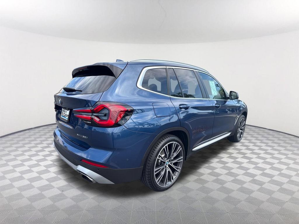 Used 2024 BMW X3 xDrive30i w/ Convenience Package AWD/4WD image 4