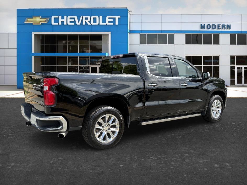 Used 2020 Chevrolet Silverado 1500 LTZ w/ LTZ Premium Package image 5