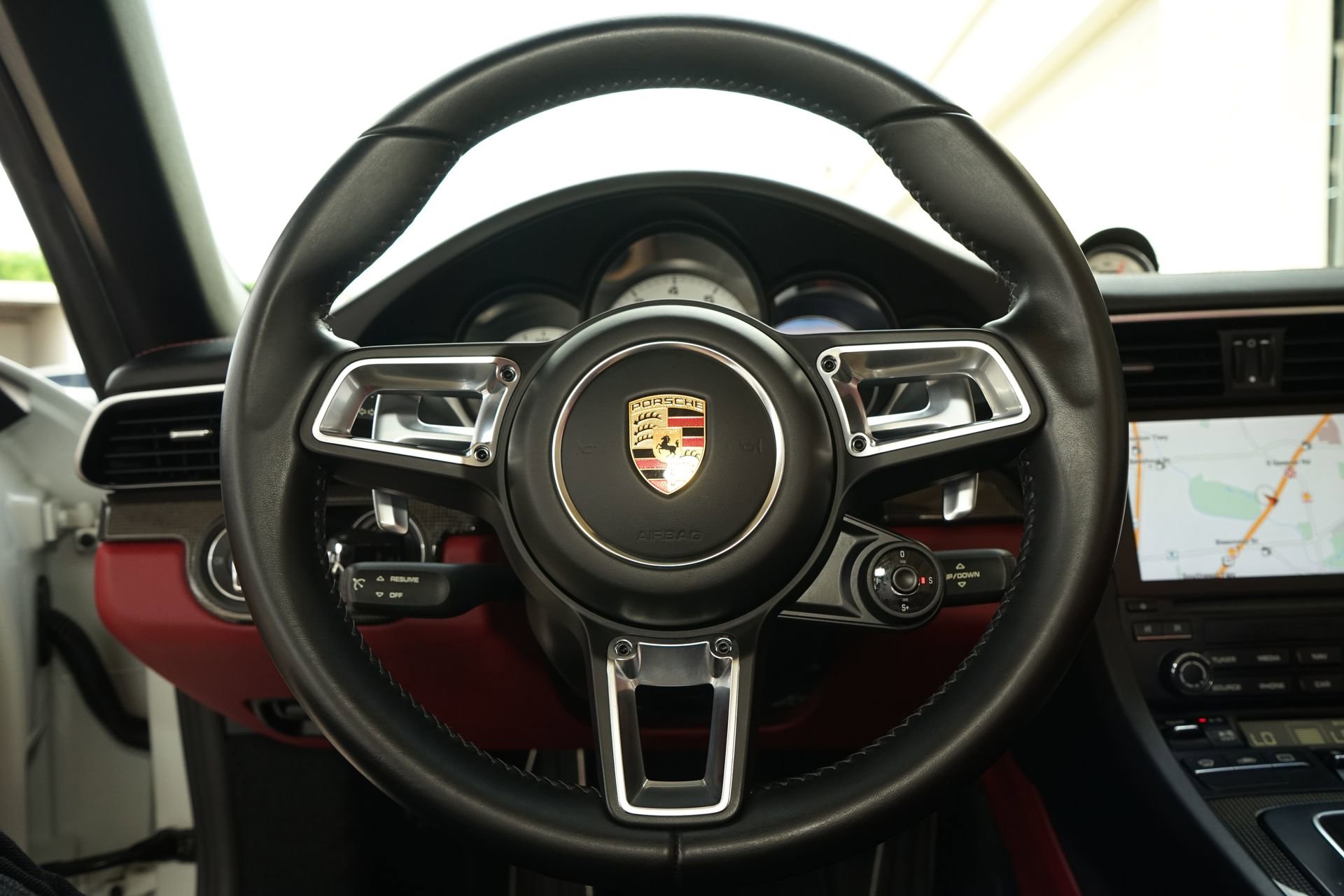 Used 2018 Porsche 911 Turbo S image 15
