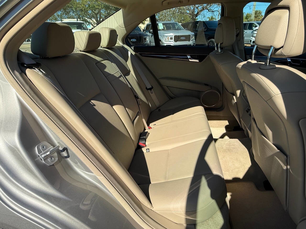 Used 2009 Mercedes-Benz C 300 4MATIC Sedan image 24