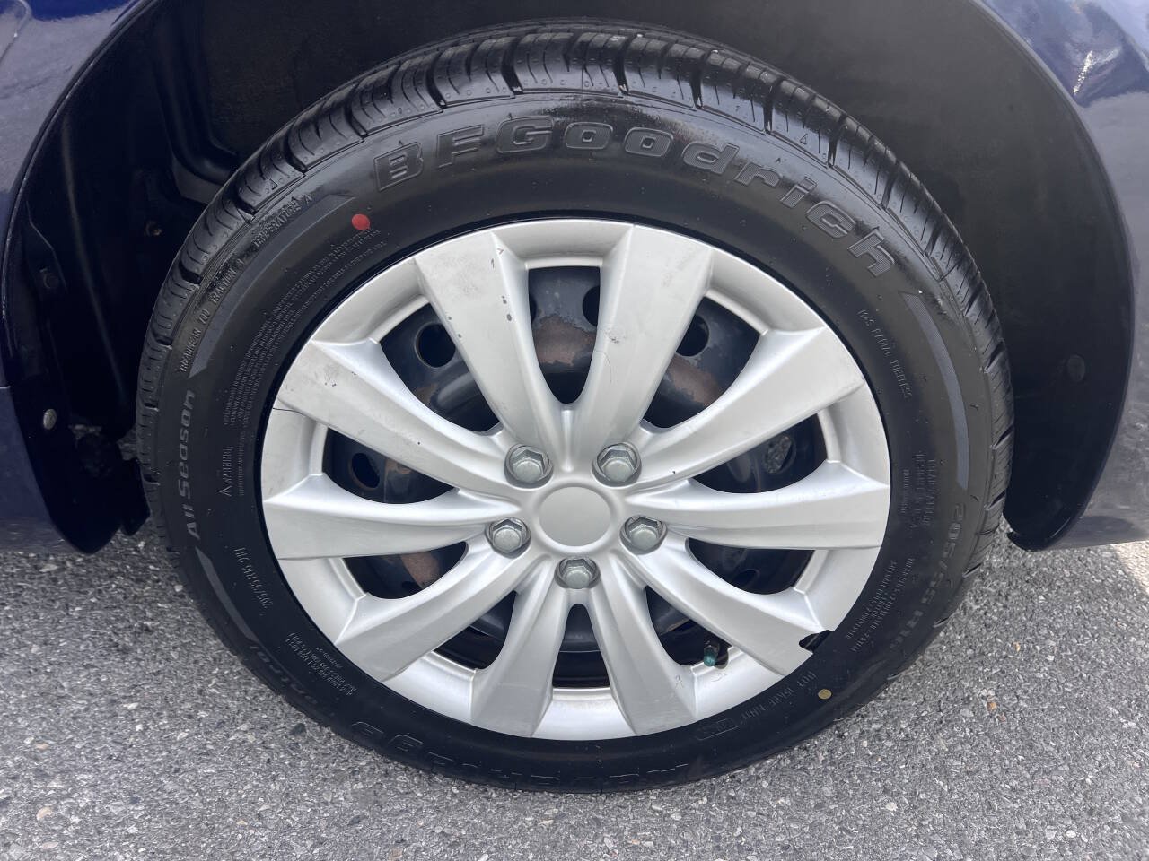 Used 2013 Toyota Corolla LE FWD image 12