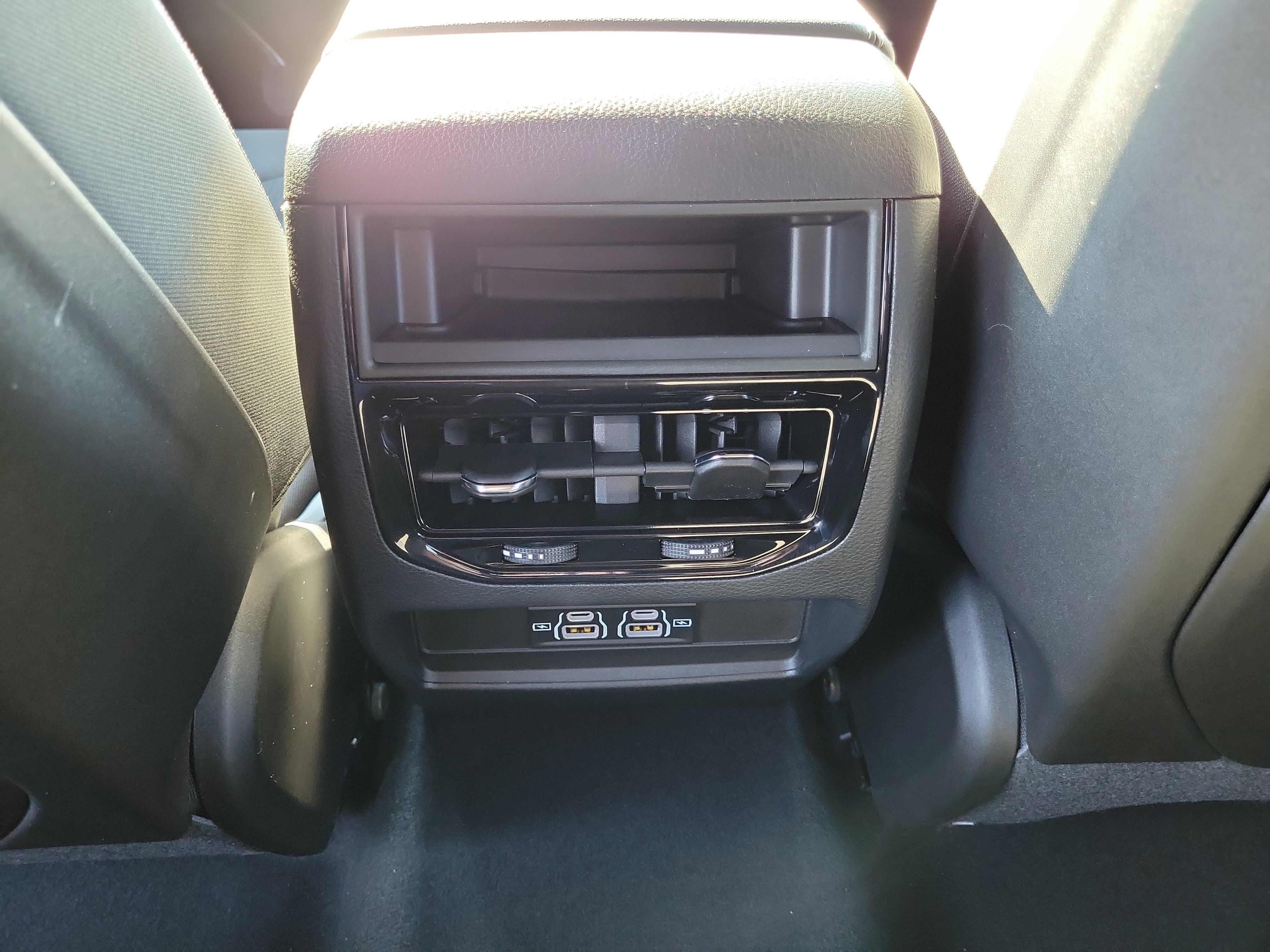 New 2025 Jeep Grand Cherokee Laredo X image 13