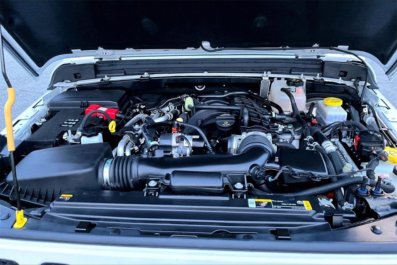 Certified 2022 Jeep Wrangler Unlimited Sahara image 35