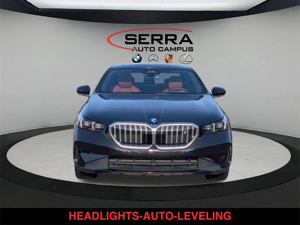 Used 2025 BMW i5 xDrive40 w/ Premium Package image 8