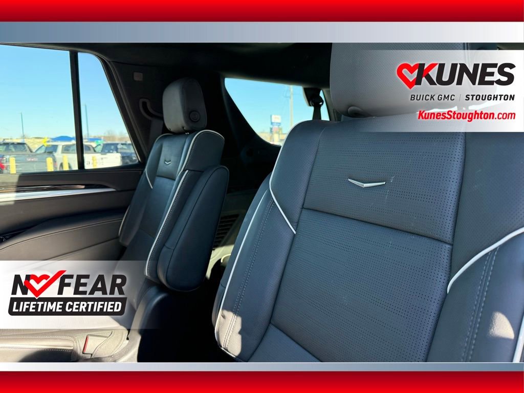Used 2025 Cadillac Escalade Premium Luxury w/ Touring Package image 40