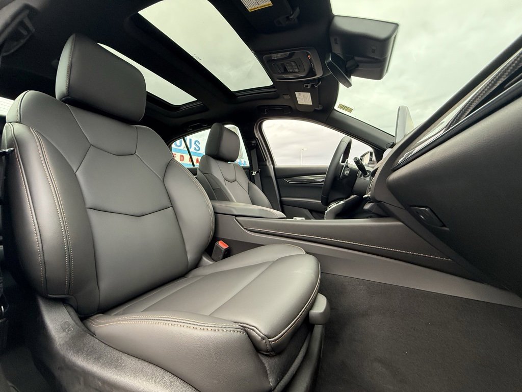 Used 2025 Cadillac CT5 Sport w/ Sun And Sound Package image 28