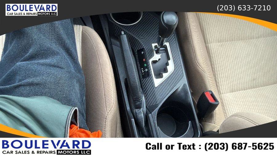Used 2013 Toyota RAV4 XLE AWD/4WD image 19