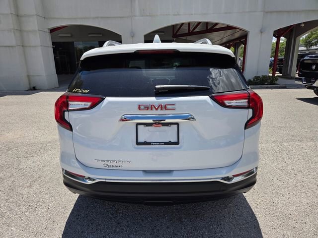 Used 2023 GMC Terrain SLT w/ Tech Package FWD image 12