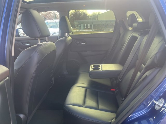 Used 2023 Nissan Rogue SL w/ SL Premium Package image 13