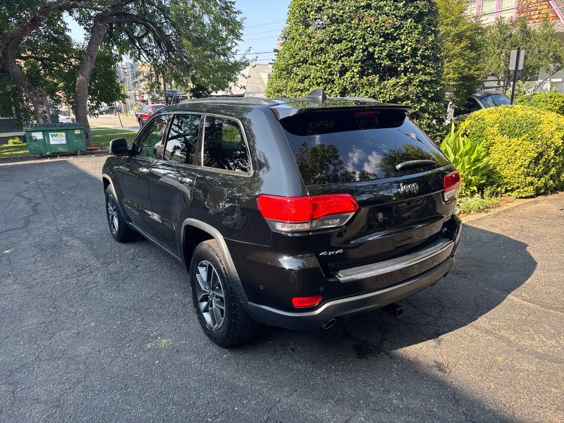 Used 2017 Jeep Grand Cherokee Limited w/ Luxury Group II AWD/4WD image 4