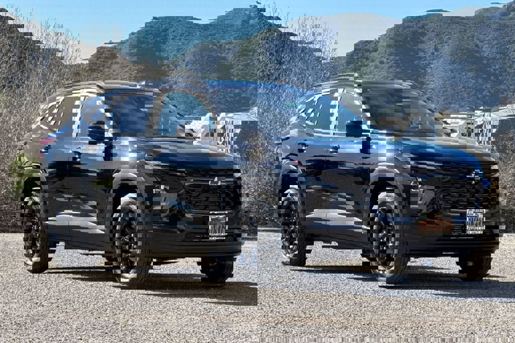 New 2026 Chevrolet Trax LT w/ Midnight Edition video 2