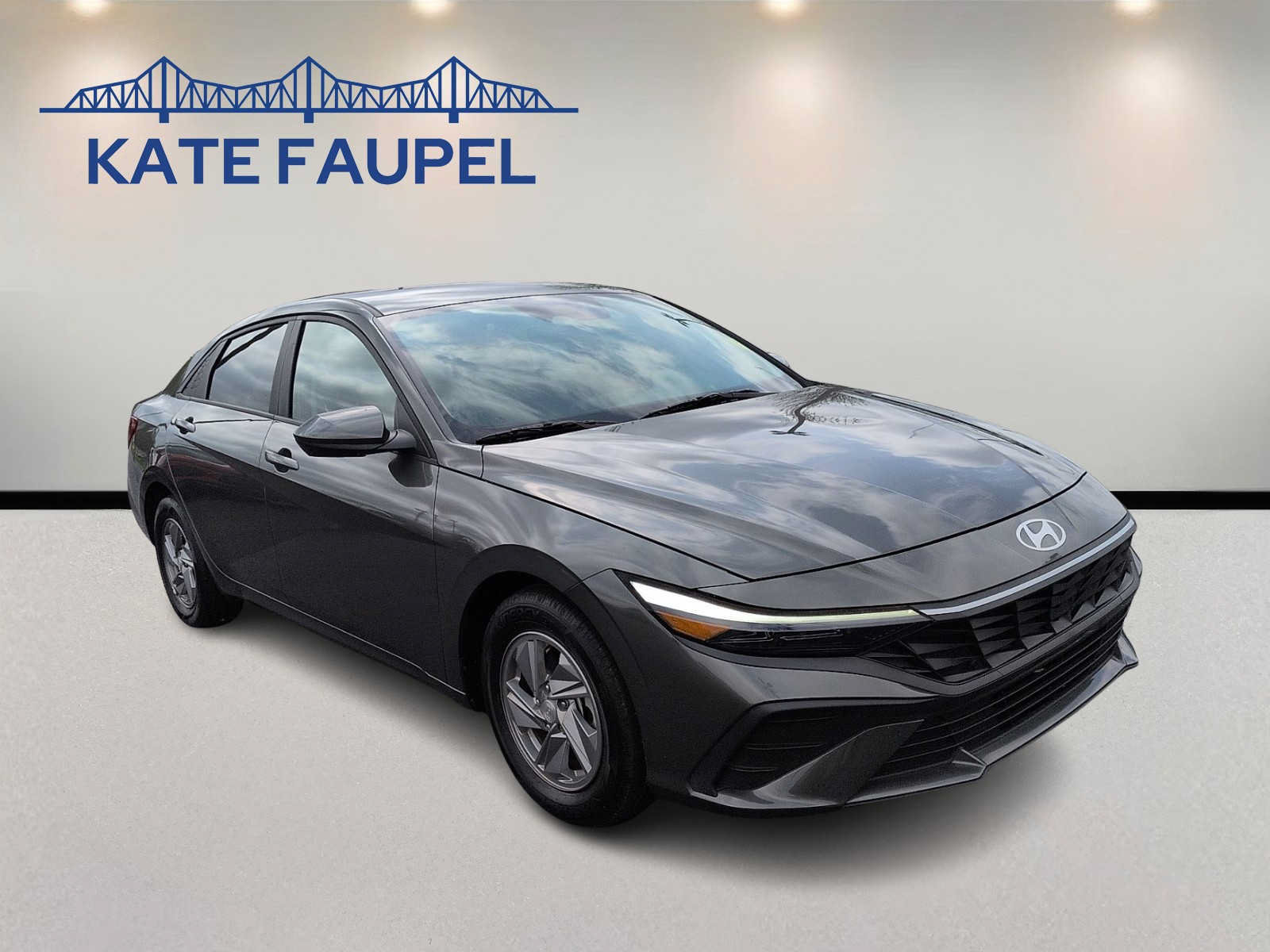 Used 2024 Hyundai Elantra SE FWD video 1