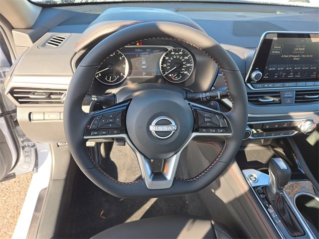 New 2025 Nissan Altima 2.5 SR image 32
