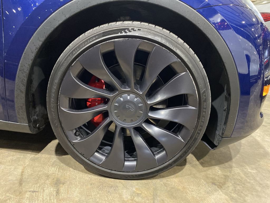 Used 2023 Tesla Model Y Performance image 19
