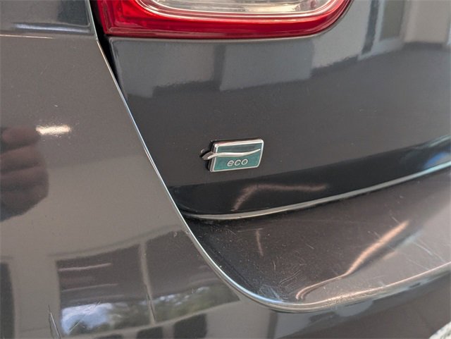 Used 2015 Chevrolet Malibu LT image 9