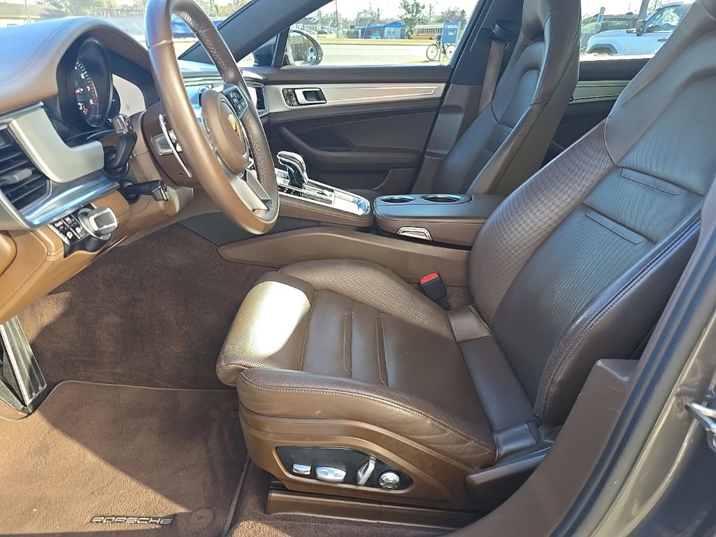 Used 2018 Porsche Panamera 4S image 14
