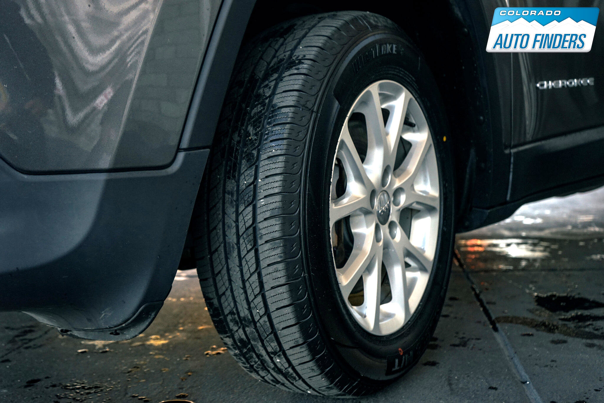 Used 2016 Jeep Cherokee Latitude w/ Cold Weather Group image 31