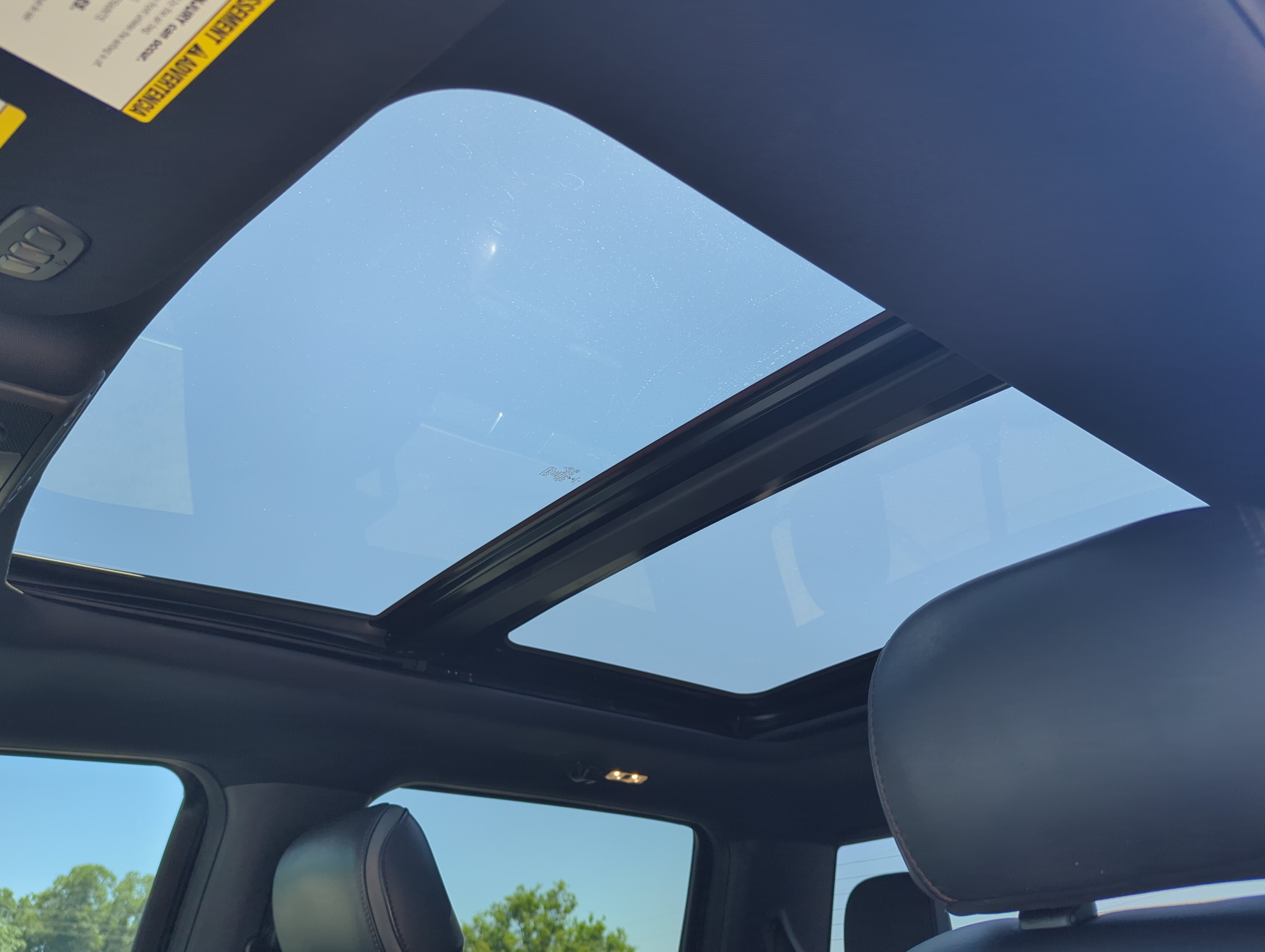 Used 2020 Ford F250 Platinum w/ Tremor Off-Road Package AWD/4WD image 18