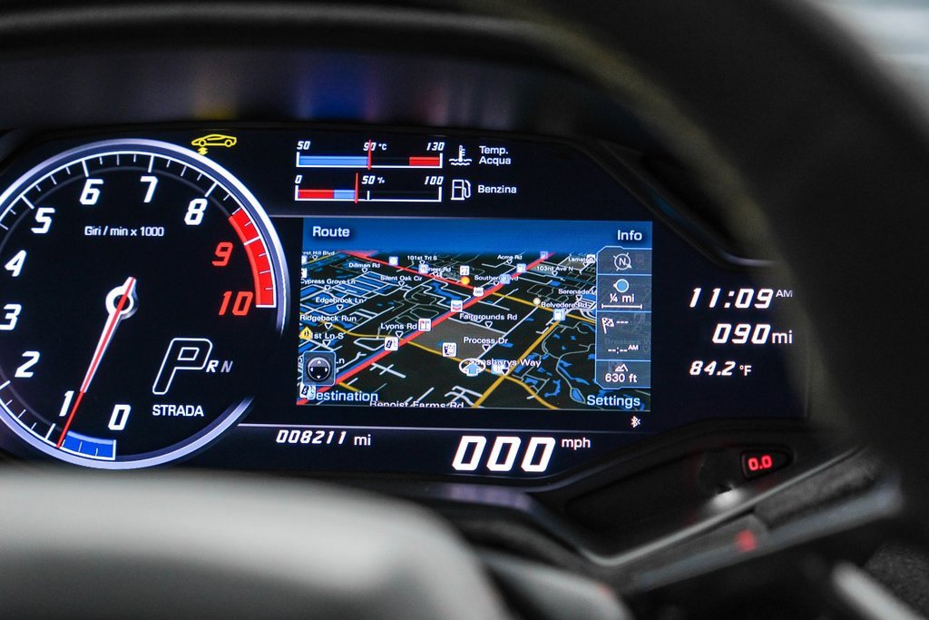 Used 2018 Lamborghini Huracan Performante image 21