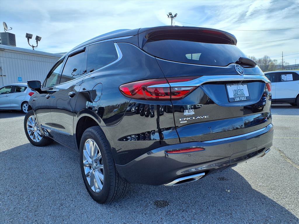 Used 2020 Buick Enclave Essence image 35