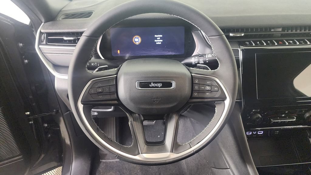 New 2025 Jeep Grand Cherokee Laredo w/ Luxury Tech Group I image 14