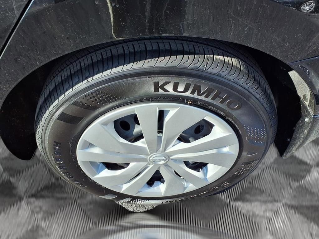 Certified 2025 Nissan Versa S w/ Trunk Package image 18