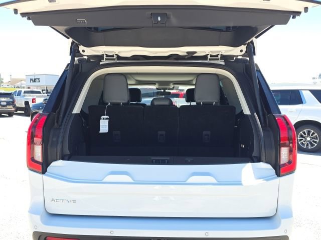 Used 2025 Ford Expedition Active AWD/4WD image 11