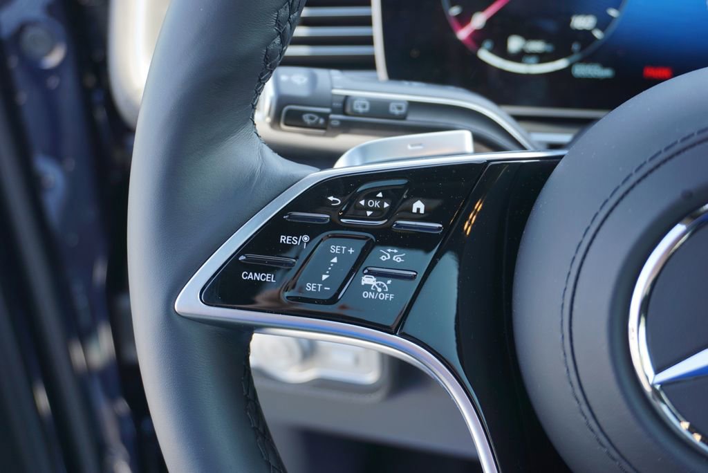 Certified 2025 Mercedes-Benz Maybach GLS 600 4MATIC image 26