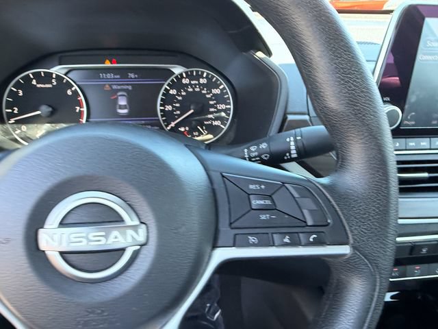 Used 2024 Nissan Altima 2.5 SV FWD image 16