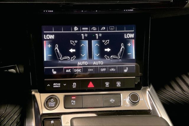 Used 2023 Audi e-tron Premium w/ Convenience Plus Package image 32