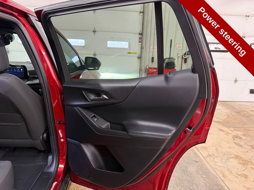 Used 2025 Chevrolet Equinox LT w/ Safety and Technology Package image 39