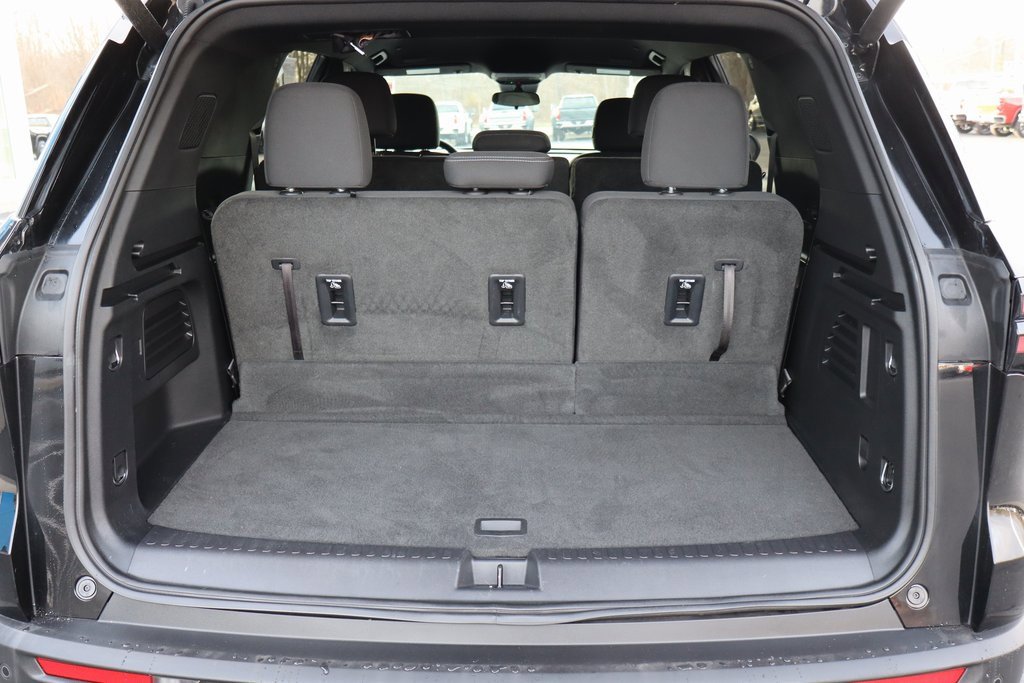 Used 2024 Chevrolet Traverse LS w/ Midnight/Sport Edition image 22