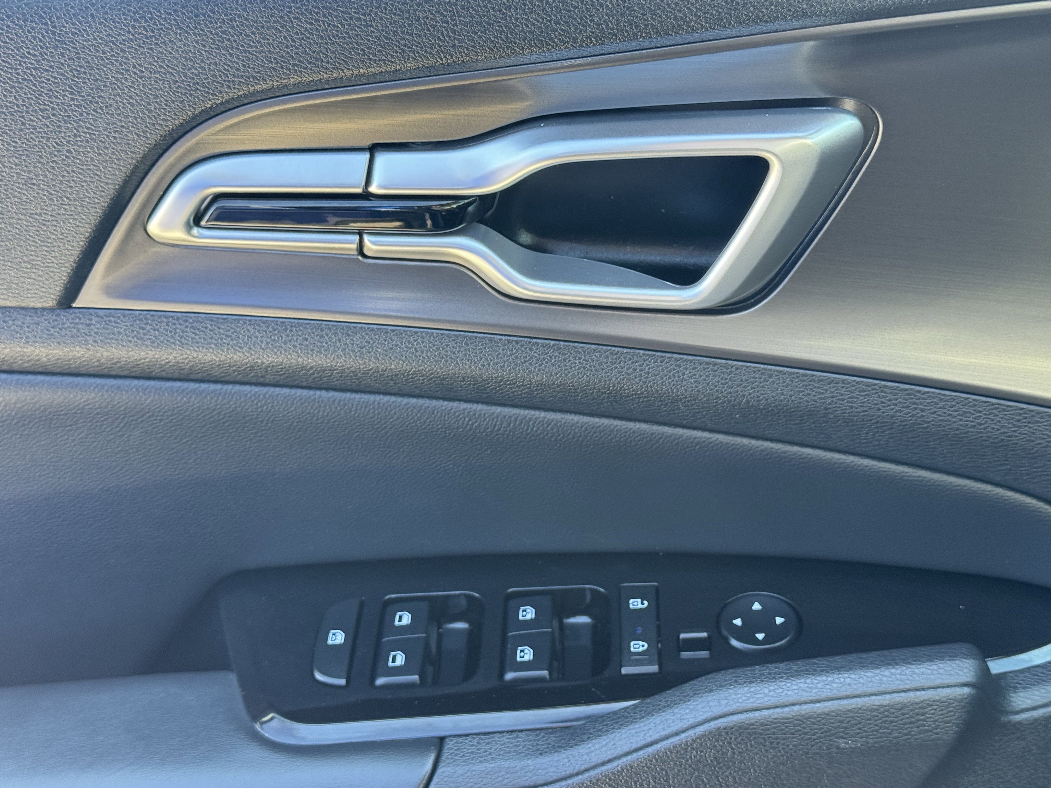 Used 2024 Kia Sportage EX image 26