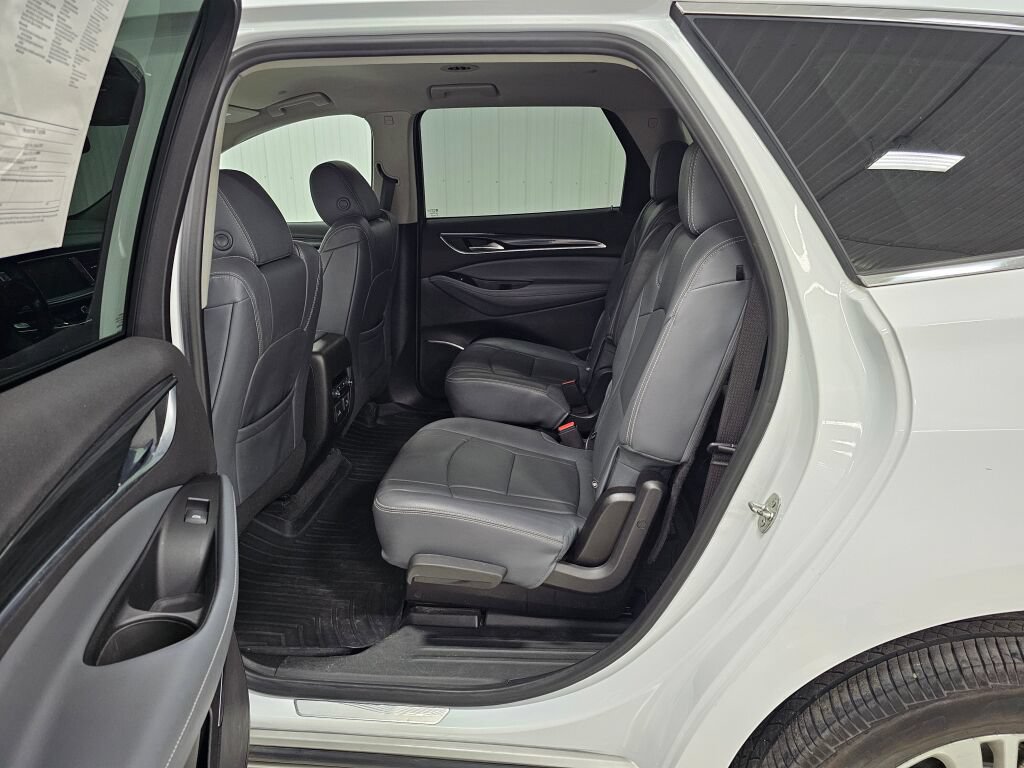 Used 2020 Buick Enclave Essence w/ Sound and Sites Package AWD/4WD image 12