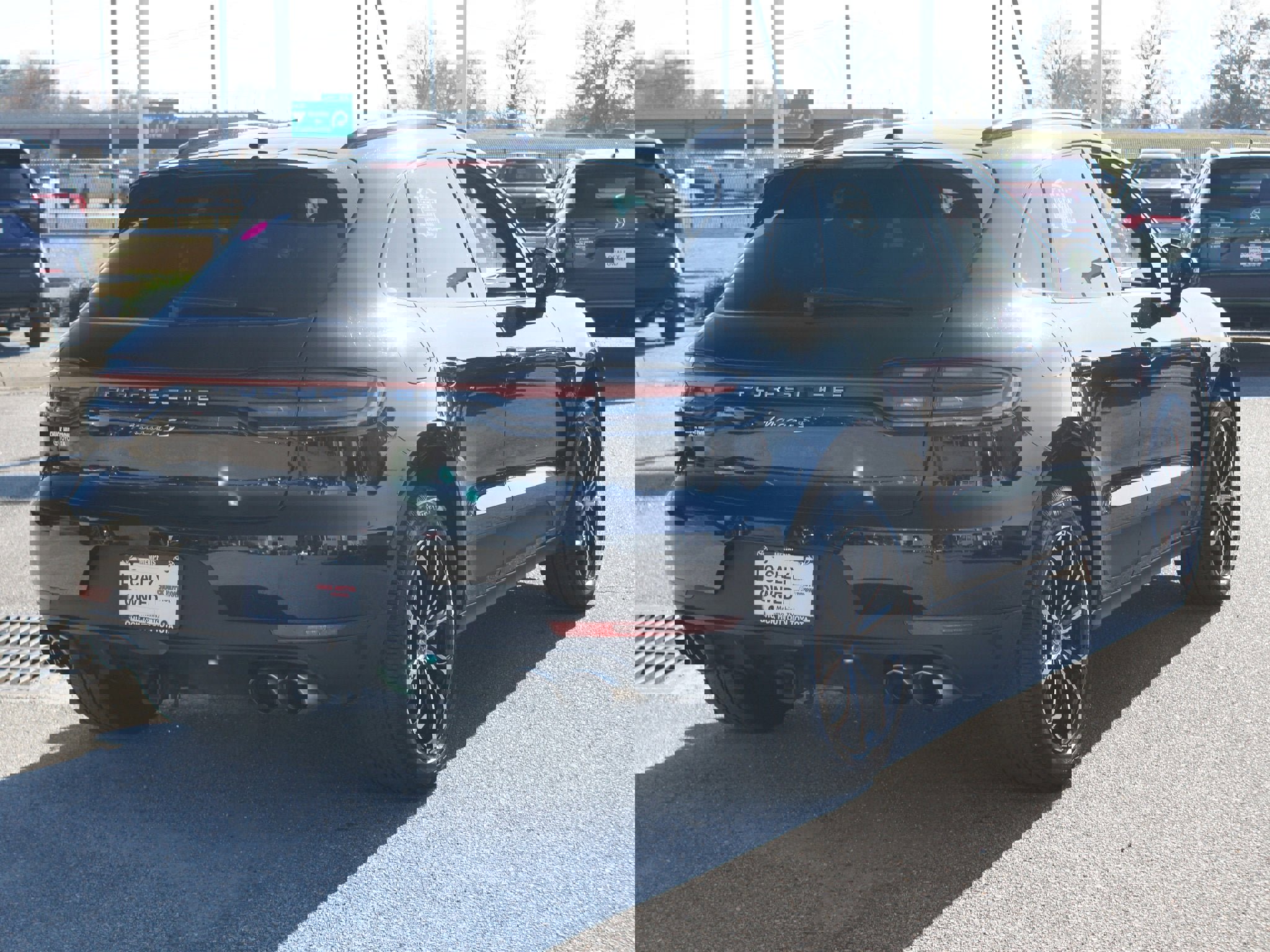 Used 2021 Porsche Macan S image 17